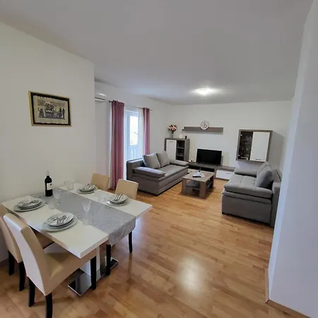 Apartmani Goga *