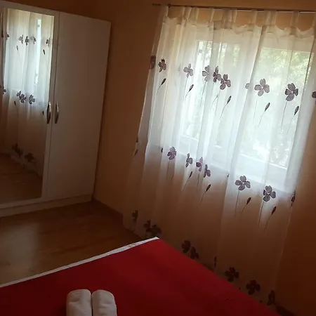 Goga Daire Starigrad Paklenica