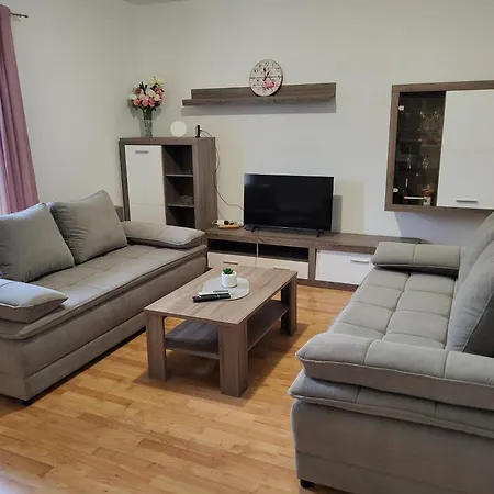Goga Apartament Starigrad Paklenica