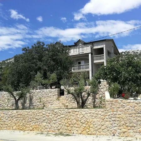 Goga Apartament *